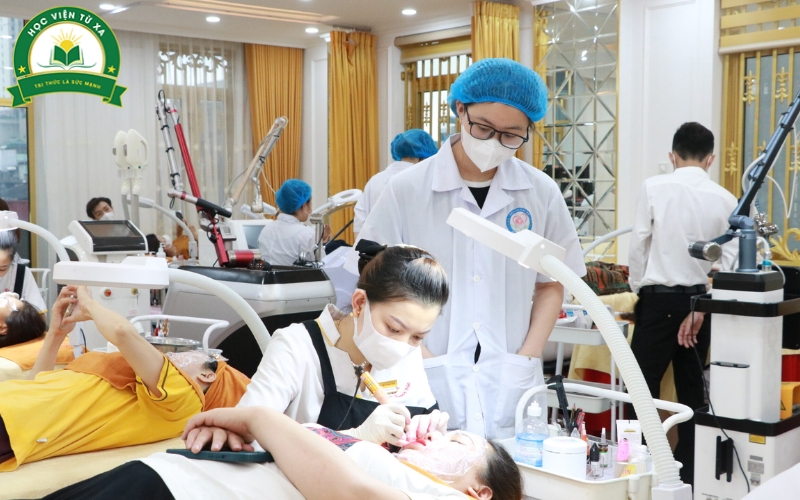 Lịch học Liên thông ngành Chăm sóc sắc đẹp dành cho người đi làm