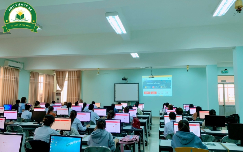 Lịch học Liên thông ngành Kế toán dành cho người đi làm