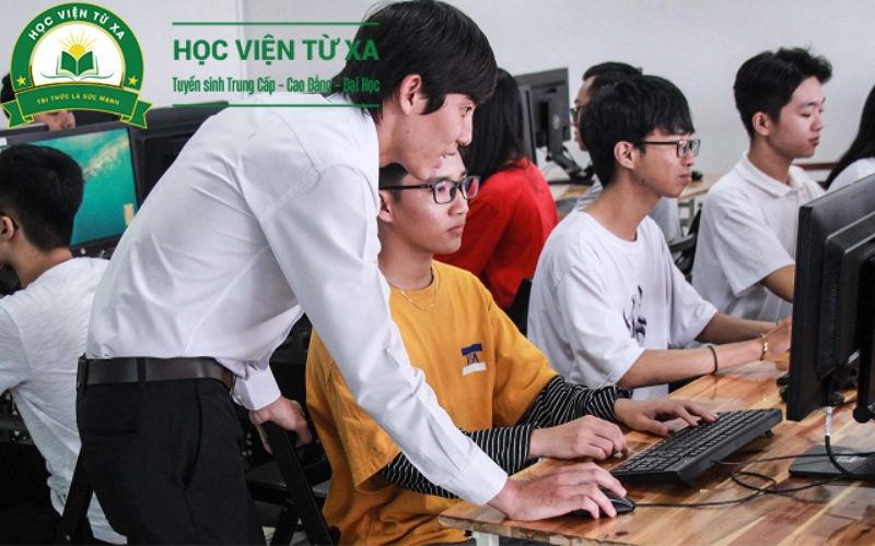 Liên thông ngành Công nghệ thông tin có nhiều cơ hội việc làm không?