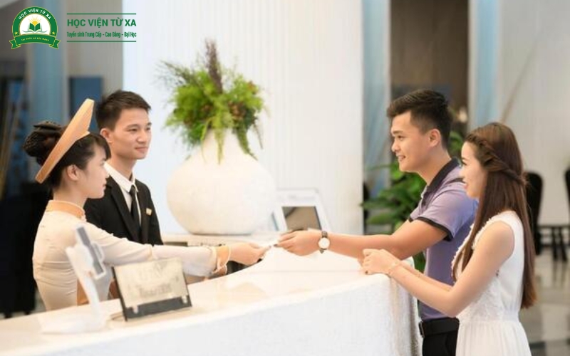Mức lương sau khi có bằng Trung cấp Quản trị khách sạn