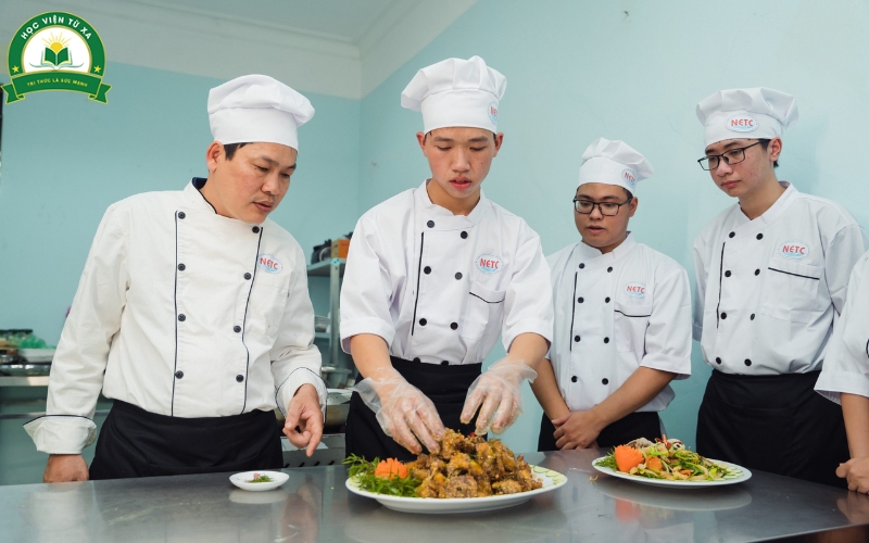 Ưu điểm khi học Liên thông ngành Kỹ thuật chế biến món ăn