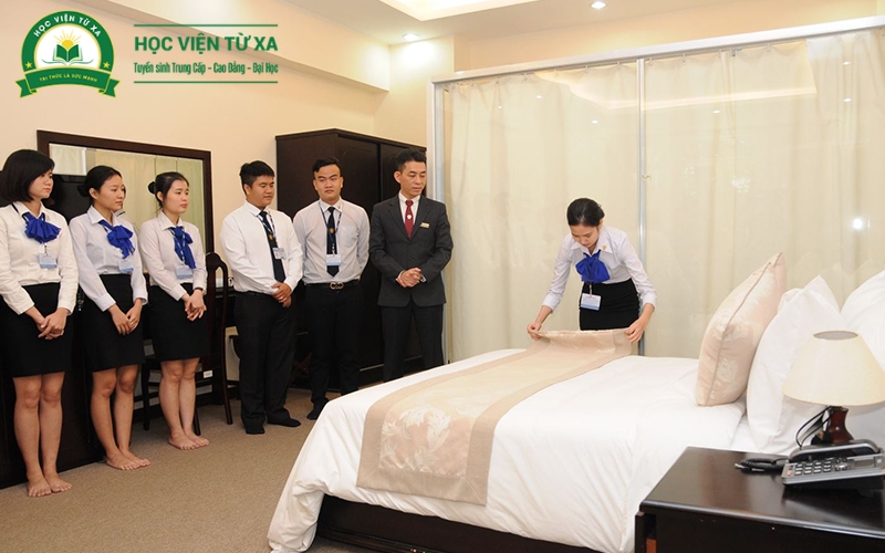 Vì sao nhiều người chọn học Trung cấp Quản trị khách sạn