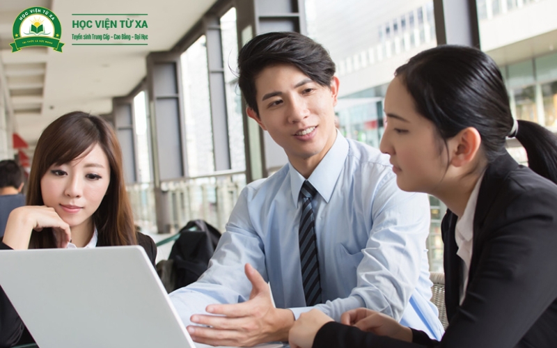 Ngành Văn thư hành chính học cuối tuần phù hợp với những ai?