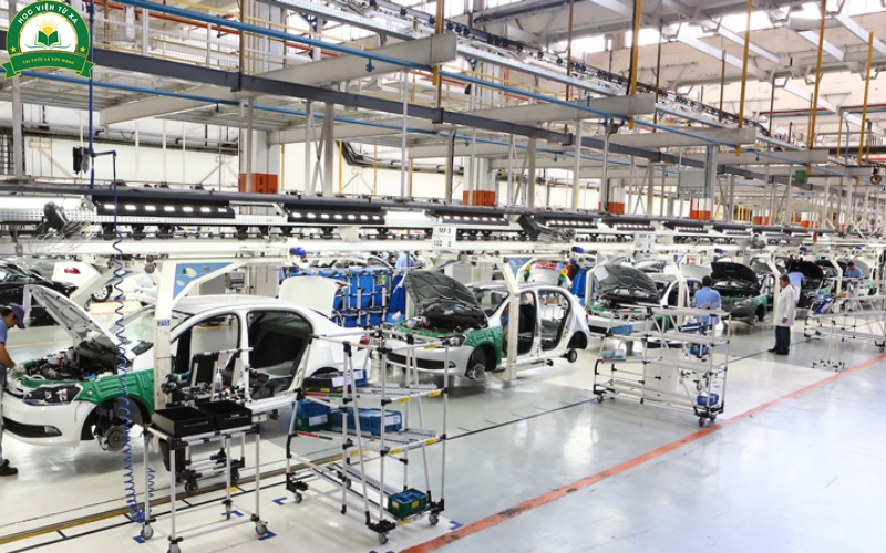 Trung cấp Công nghệ ô tô học cuối tuần phù hợp với ai?