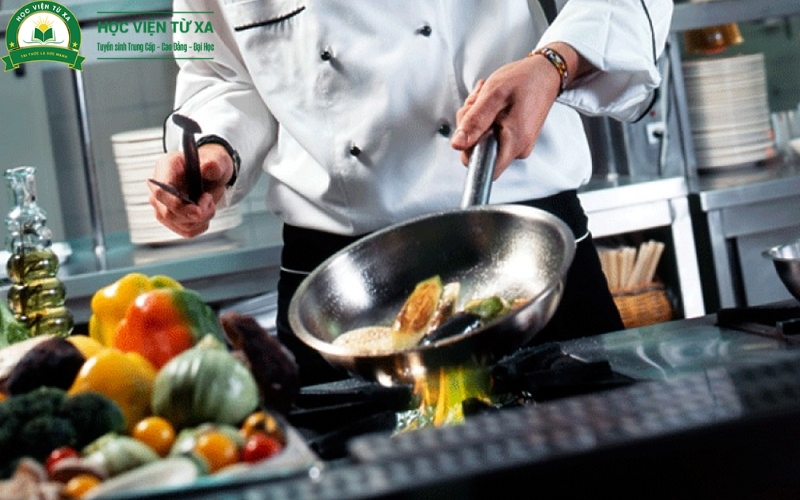 Vì sao ngành Kỹ thuật chế biến món ăn luôn có nhu cầu tuyển dụng cao?