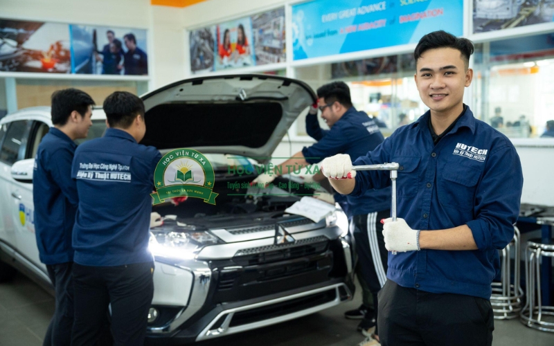 Học ngành Công nghệ ô tô cuối tuần có lợi thế gì khi xin việc?