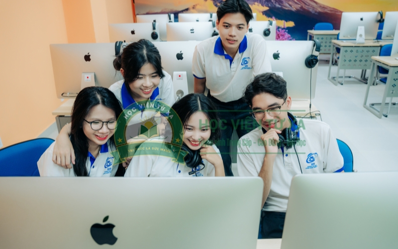 Ưu điểm khi học ngành Công nghệ thông tin xét học bạ