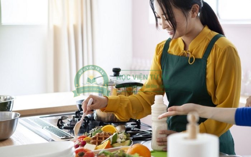 Điều kiện đăng ký Trung cấp Nấu ăn học cuối tuần