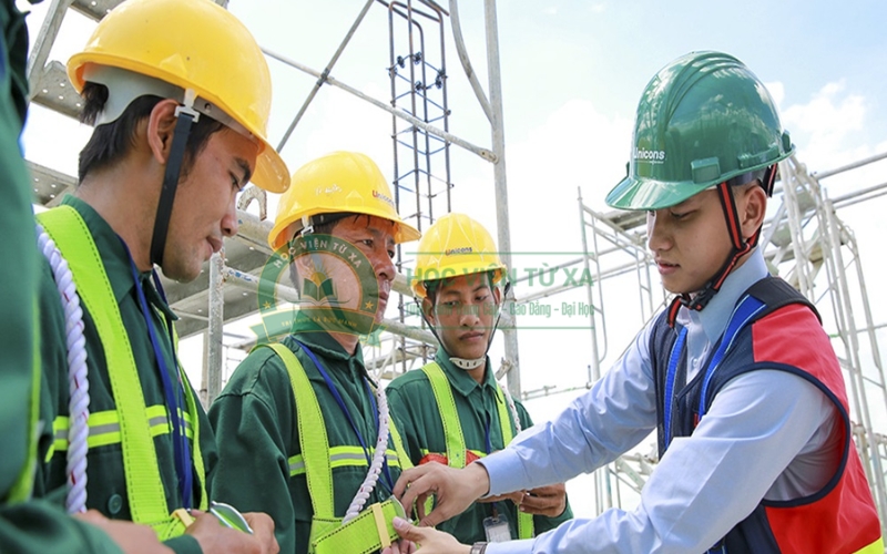 Trường đào tạo Trung cấp Bảo hộ lao động ở đâu uy tín?