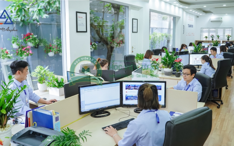 Mức lương của người có bằng Trung cấp Kế toán hiện nay bao nhiêu?