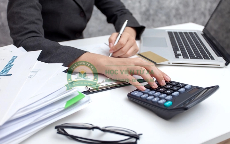 Trung cấp Kế toán học mấy năm?