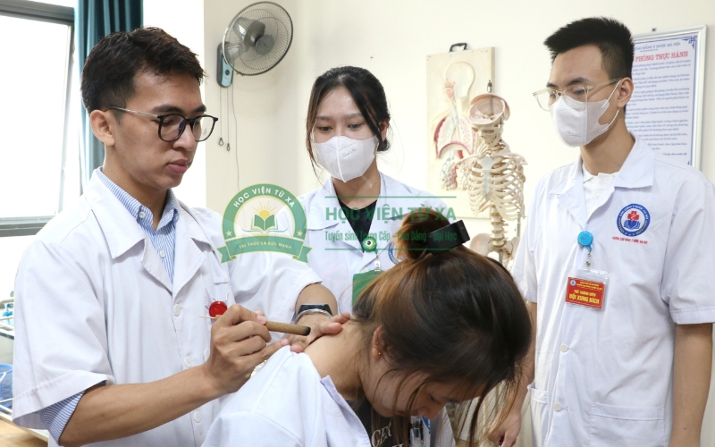 Hình thức học Trung cấp Y học cổ truyền ở TPHCM ra sao?