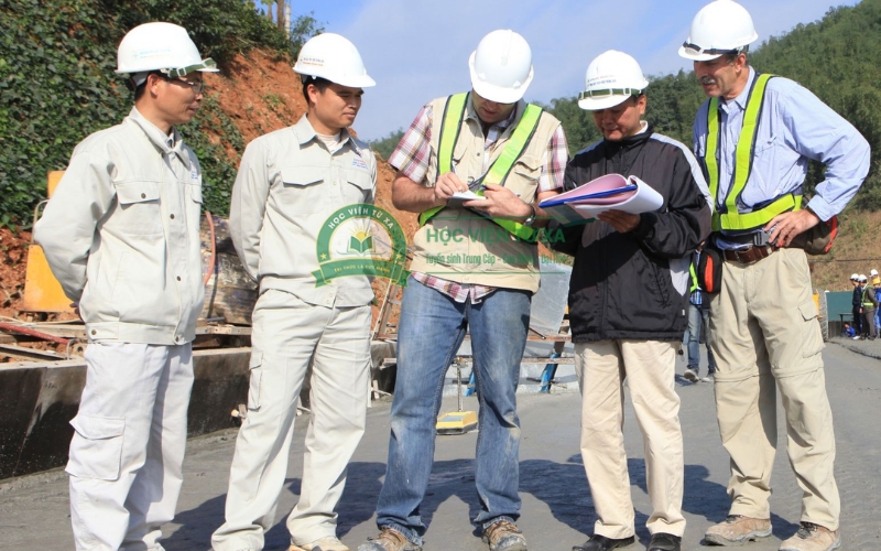 Học phí ngành Bảo hộ lao động vừa học vừa làm bao nhiêu?