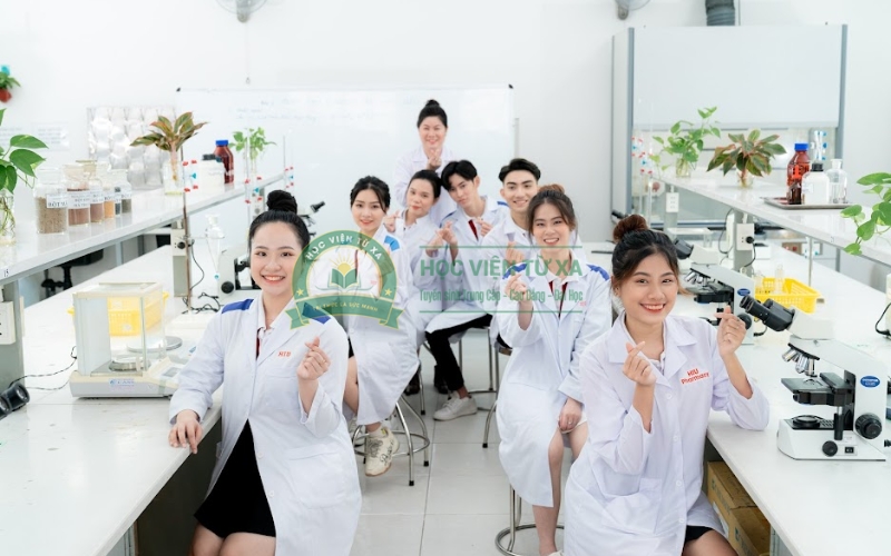 Học phí Văn bằng 2 Dược sĩ từ xa bao nhiêu tiền?