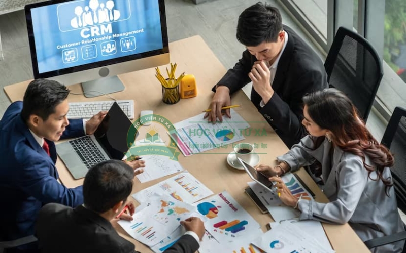 Học Quản trị doanh nghiệp vừa và nhỏ ở đâu phù hợp với người đi làm?
