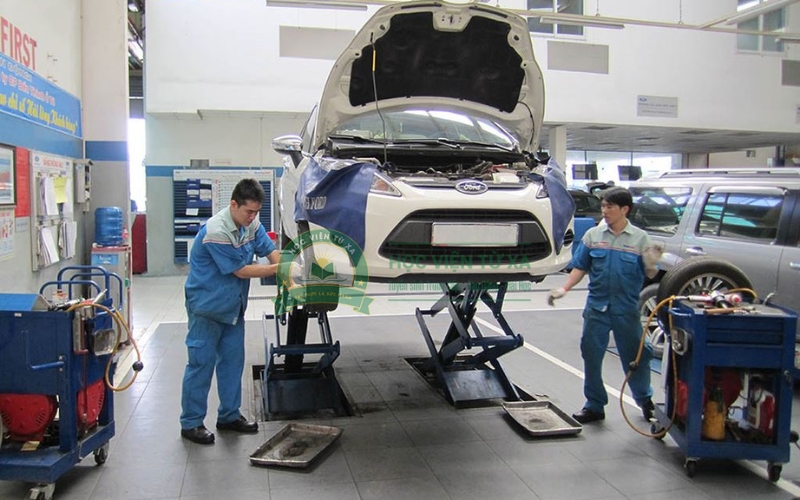 Ngành Công nghệ ô tô học trong bao lâu?